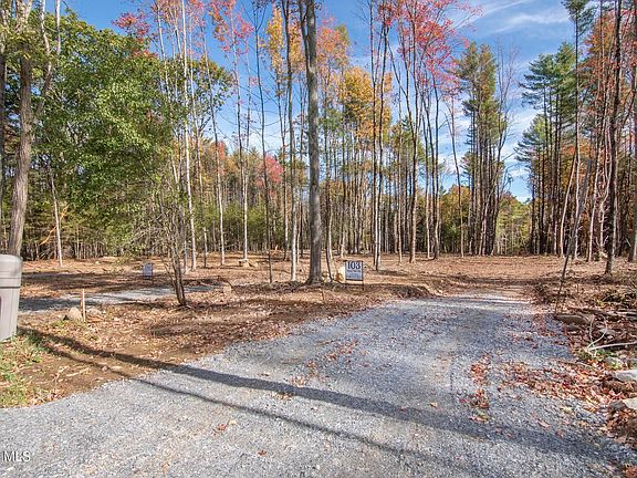 4th image of 103a Sand Hill Road