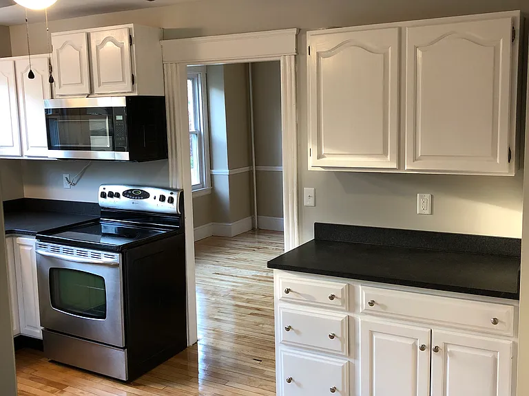 50 Rockland Ave #1 — Photo 4