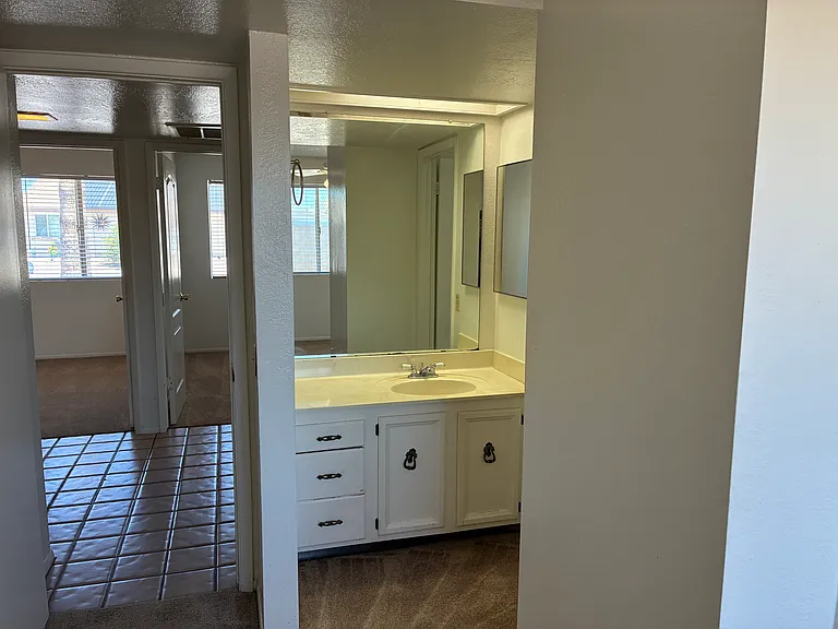 5915 W Tierra Buena Ln — Photo 17