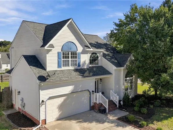 300 Sheryl Lyn Ct, Suffolk, VA 23435