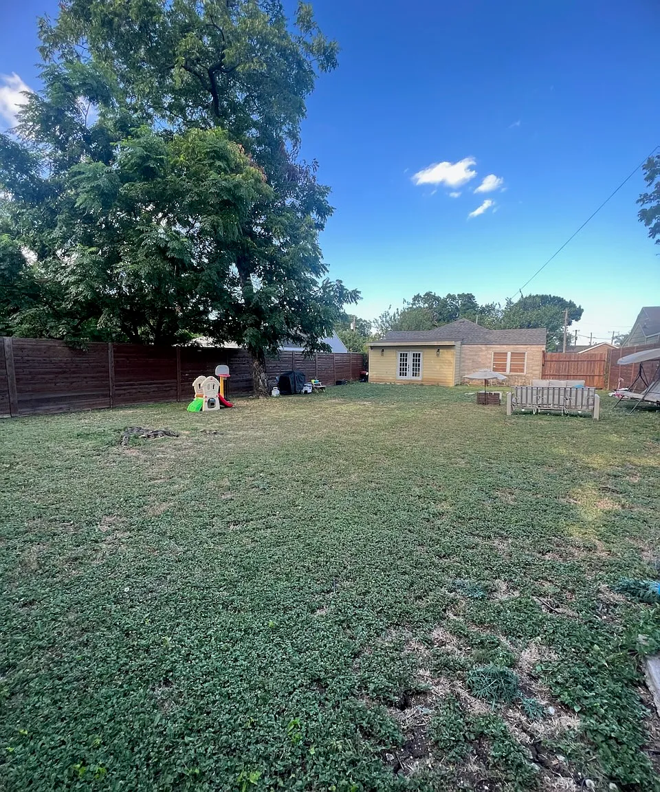 2 bed, 874 sqft, $1,850 — Photo 2