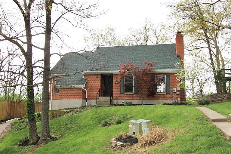 4 Hanover Pl photo 1