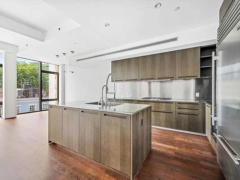 181 Sullivan St #PENTHOUSE — Photo 4