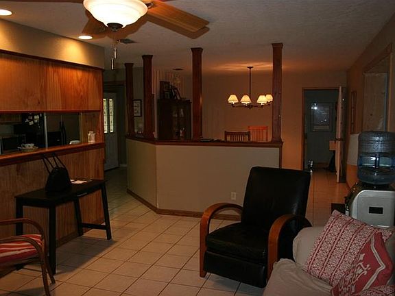 3rd image of 1719 Birch Cir