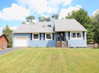 105 Towne Creek Ct, Middletown, KY 40243