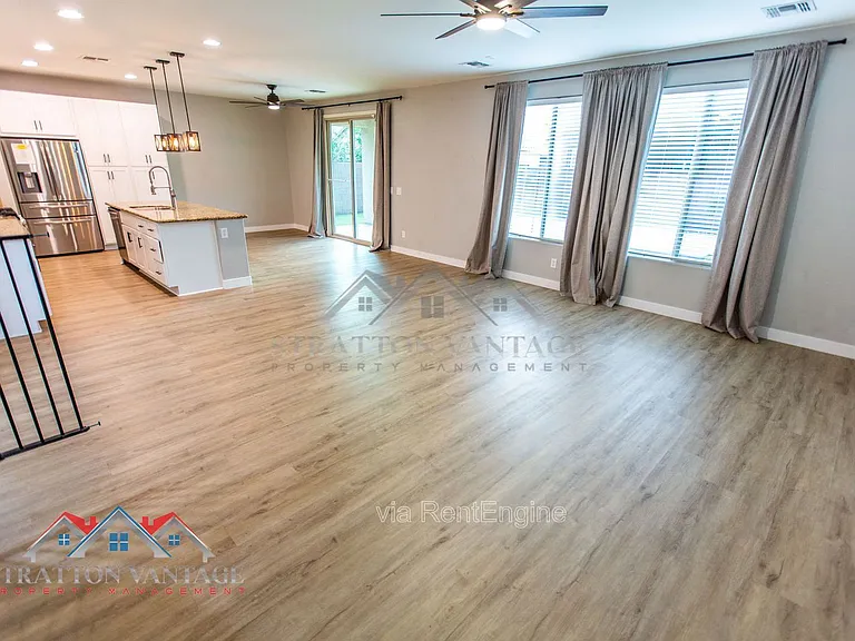 23658 S 210th Pl — Photo 12