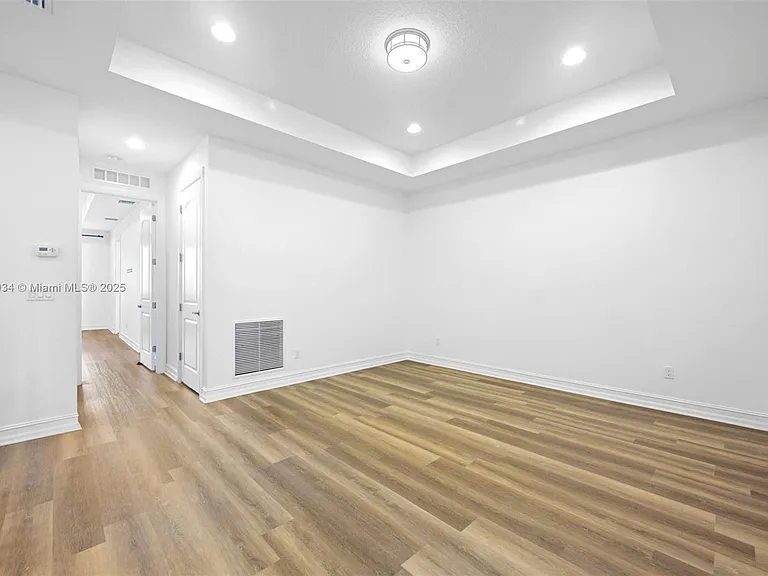 11941 Park Central — Photo 12