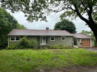 12 Crown St, Spencer, MA 01562