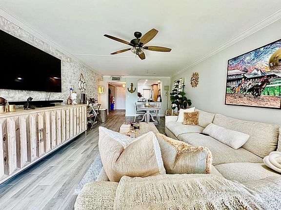 4th image of 2871 N Ocean Boulevard #R248
