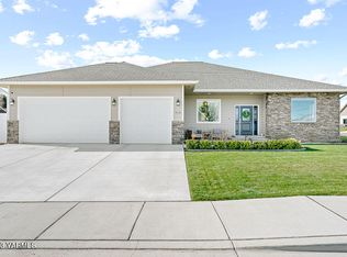 7110 Vista Ridge Ave, Yakima, WA 98903