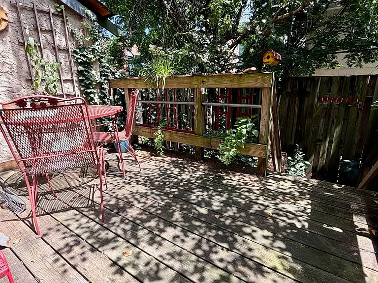 4518 Regent St — Photo 37