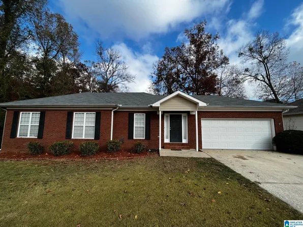 561 Lakeside Cir, Center Pt, AL 35215