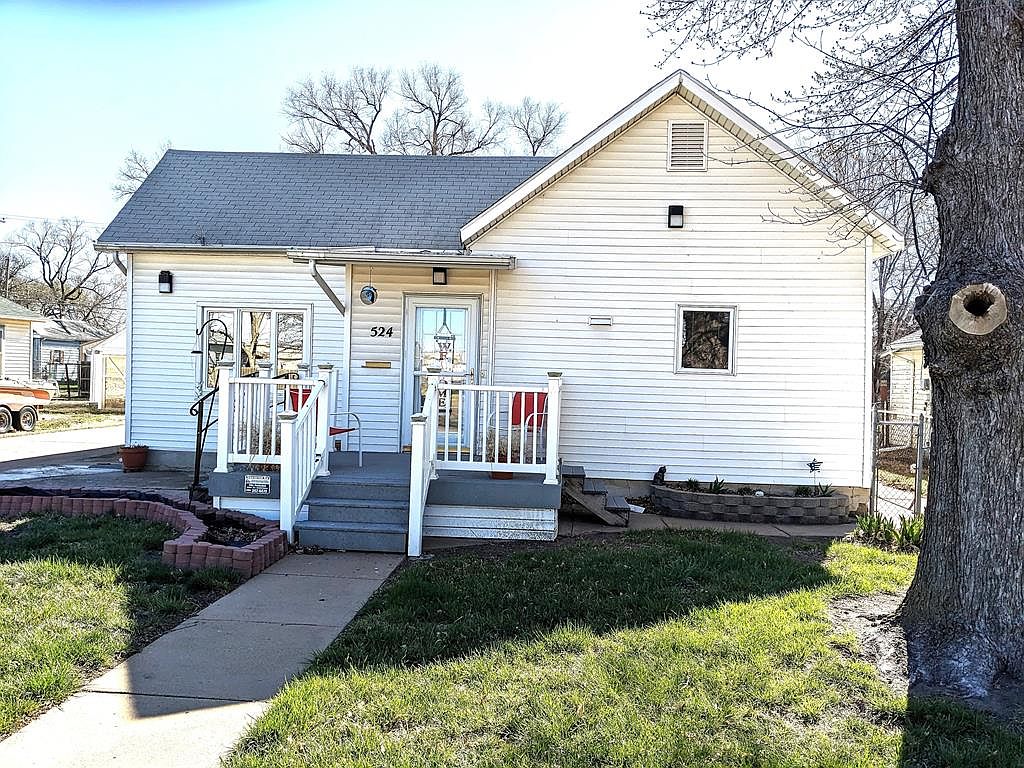 524 N 13th St, Salina, KS 67401 Zillow