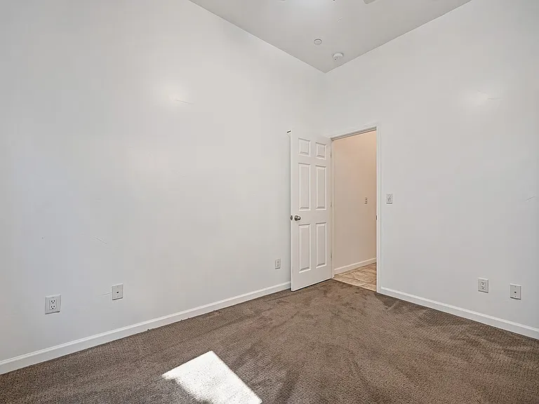 2232 Ranch View Dr — Photo 25