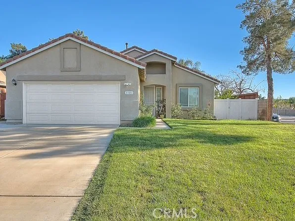 1101 Desert Fox Ct, Beaumont, CA 92223