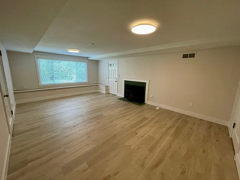 7605 Sunset Cir W — Photo 18