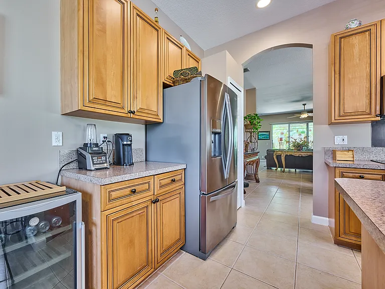 530 Commons Dr — Photo 6