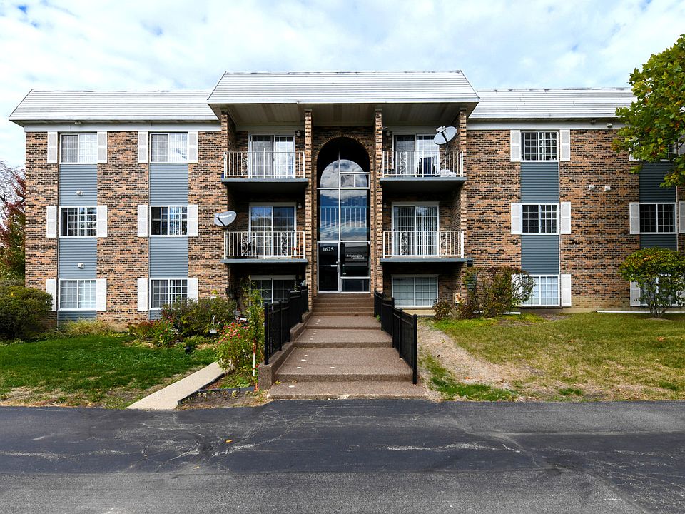 1st image of 1625 N Windsor Dr APT 302