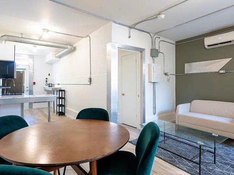 253 York St #6 — Photo 15