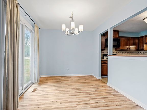 4th image of 7070 Newport Dr APT 101