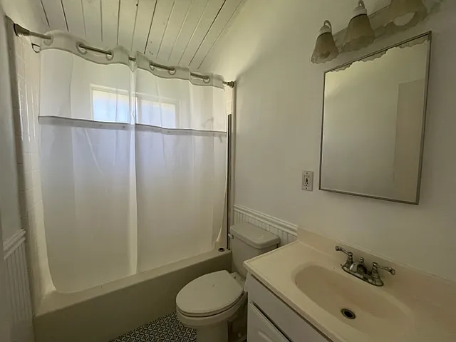 2316 Santa Ana Ave — Photo 7