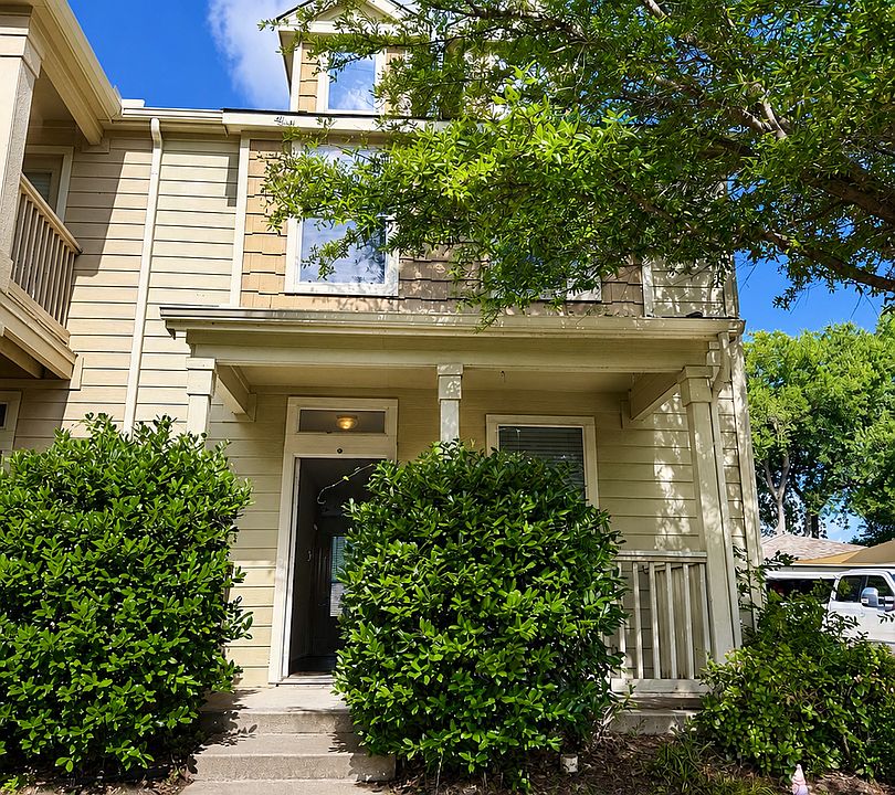 1st image of 10633 Traymore Dr