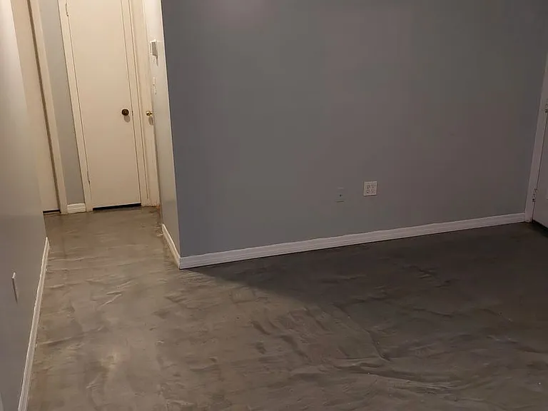 305 W Hancock St — Photo 9