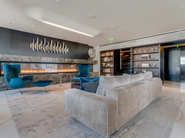 1000 Avenue At Port Imperial image 24 of 29