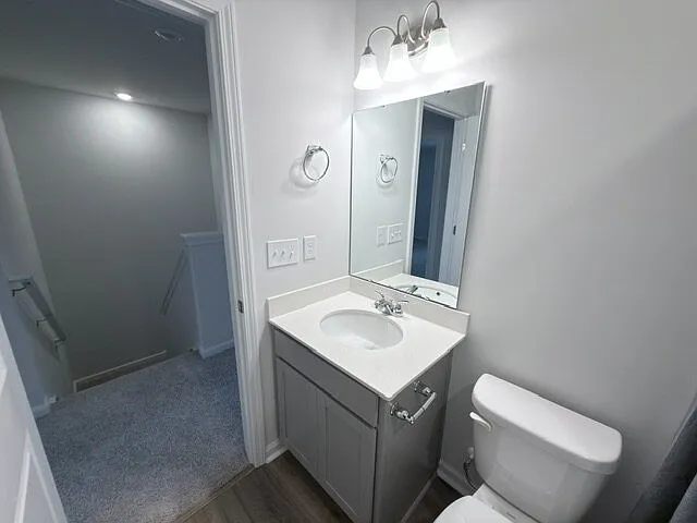 807 Coburg Ln — Photo 37