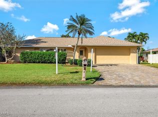 1388 Tredegar Dr, Fort Myers, FL 33919