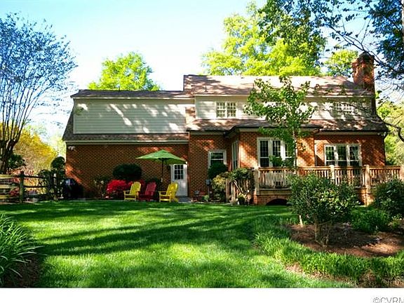 3rd image of 5612 Saint James Ct