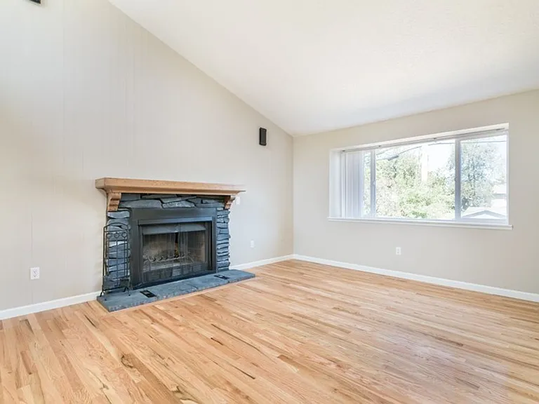 4804 SW Palatine St — Photo 7