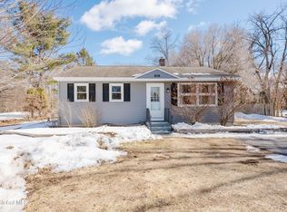 6116 Johnston Rd, Slingerlands, NY 12159