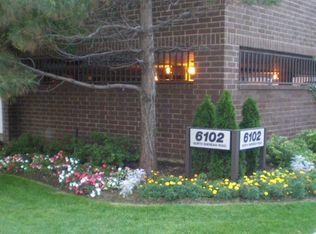 6102 N Sheridan Rd APT 204, Chicago, IL 60660