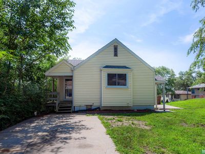 307 W 19th Ave, Bellevue, NE, 68005