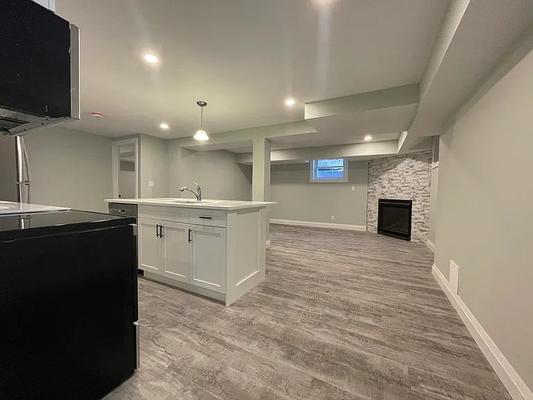 31 Burwell St #3 — Photo 4