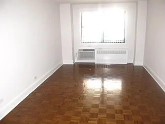 Rented by Metropolis Real Estate of Manhattan