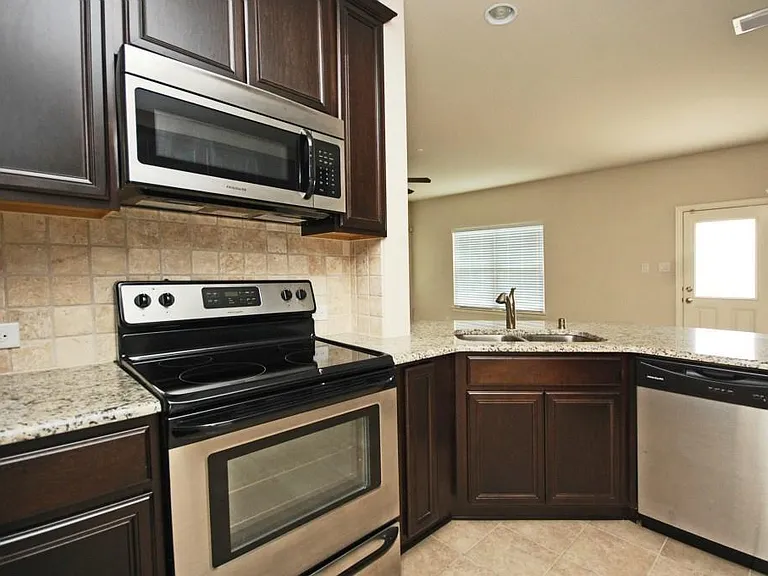 6604 Rutherford Rd — Photo 3
