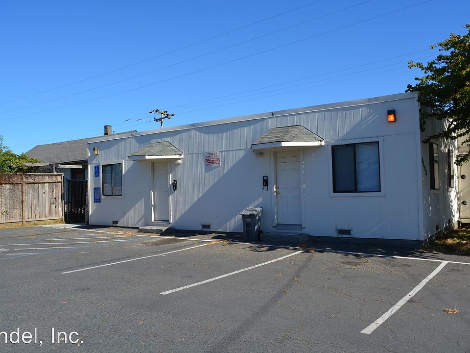 1st image of 3108 Summer St #B