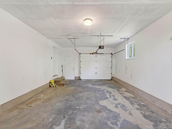 5th image of 187 Smith Rd