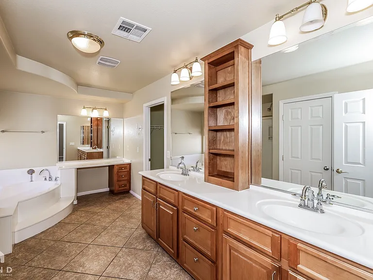 8467 Cambria Cellars Ct — Photo 20