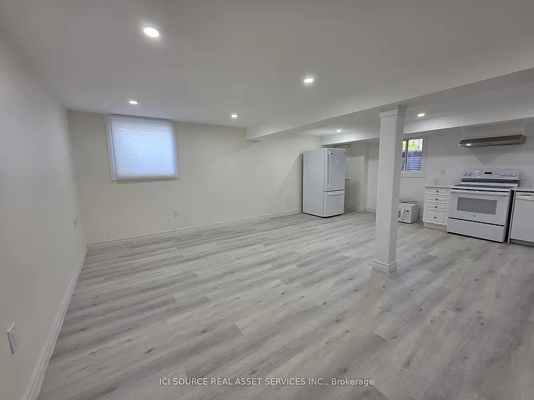 1324 Odessa Cres #BASEMENT — Photo 5