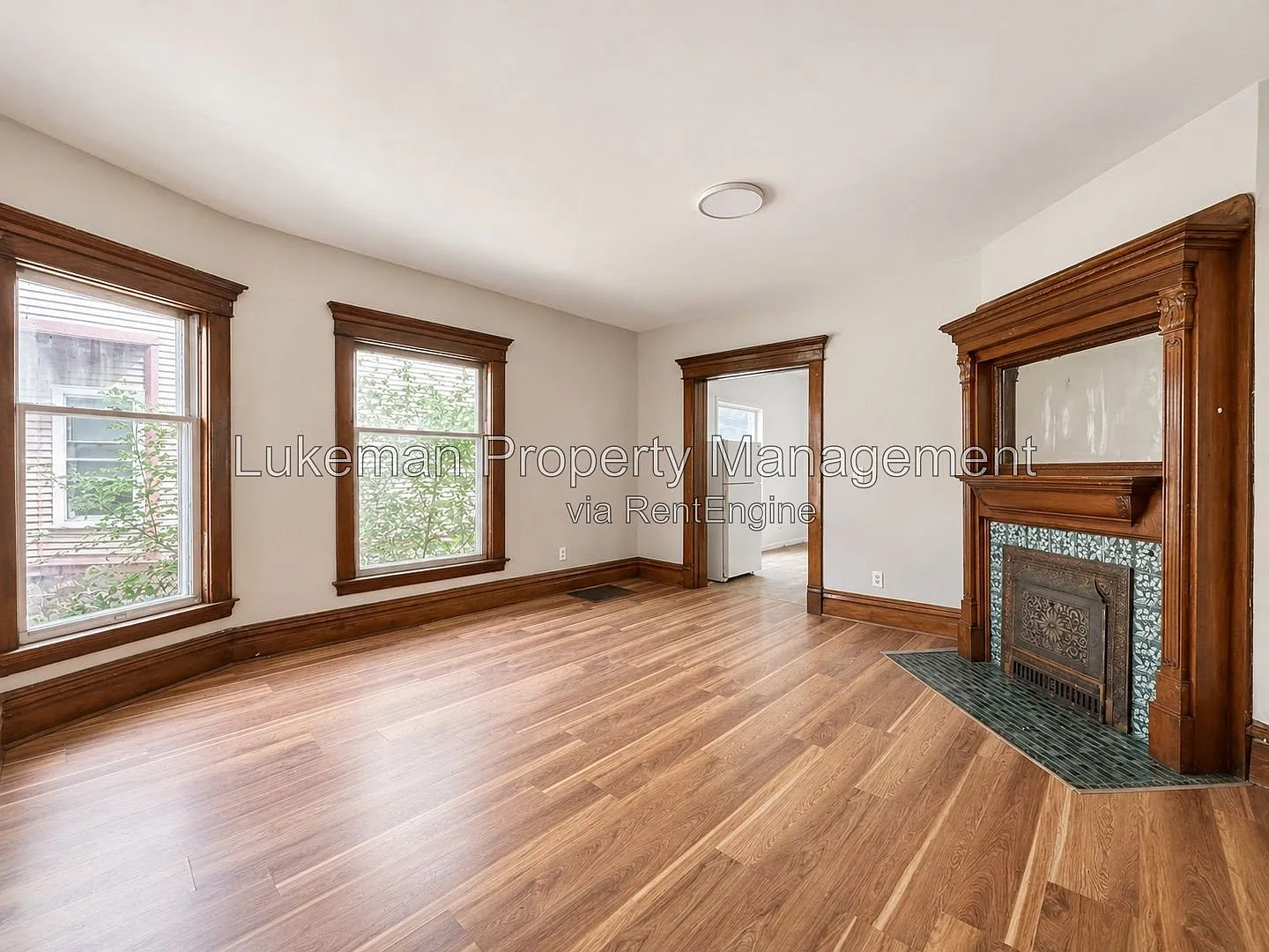 3 bed, 1.0 bath, 1000 sqft, $1,375 — Photo 4