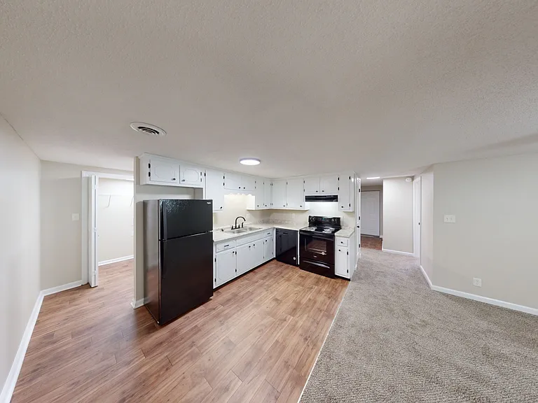 510 Hietts Ln #C — Photo 2