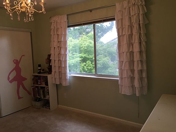 5th image of 7466 Brighton Dr
