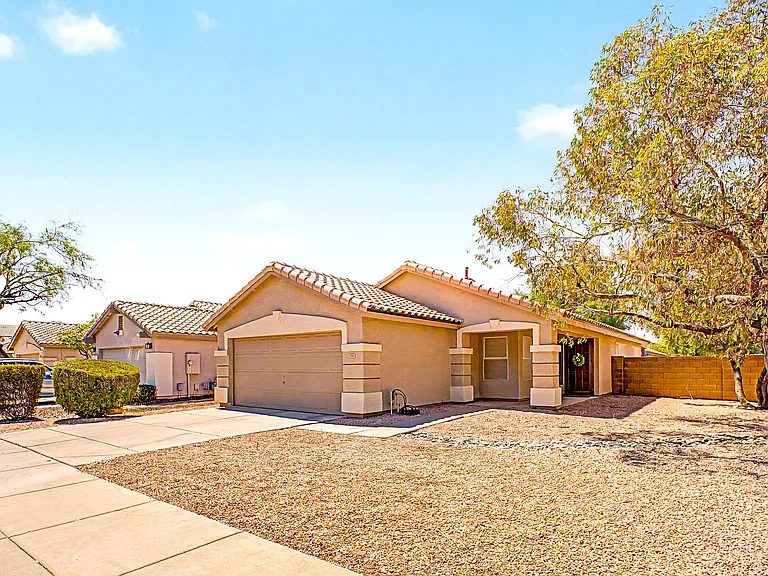 3905 E Rockwood Dr — Photo 15