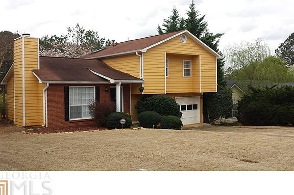 2nd image of 950 Orchard Mill Ln