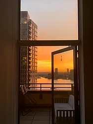 Rented by R New York