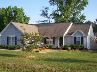 8062 Guinea Rd, Hayes, VA 23072
