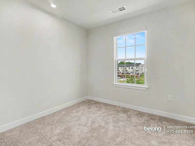 3020 Zuma St — Photo 13